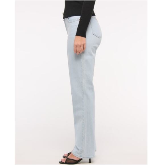 Abercrombie & Fitch Light Blue Curve Love Mid Rise 90s Straight Jeans Size 30 - Picture 11 of 12